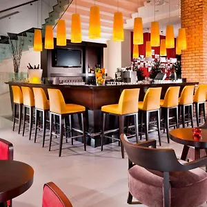 Courtyard By Marriott Center 4* בודפשט